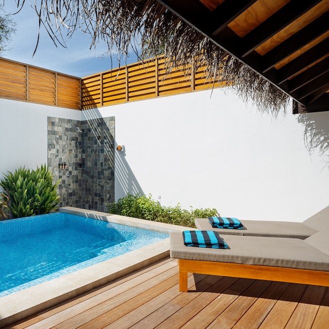 Deluxe Villa with Pool - Sundeck