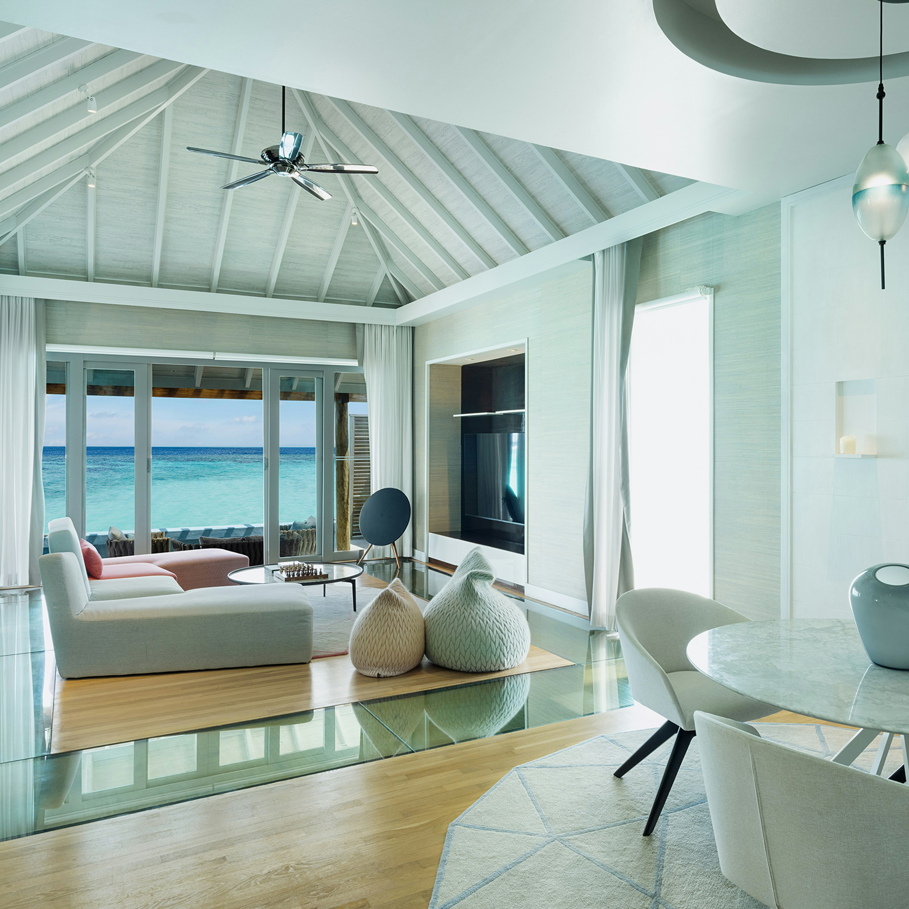 Water Suite - Living Area