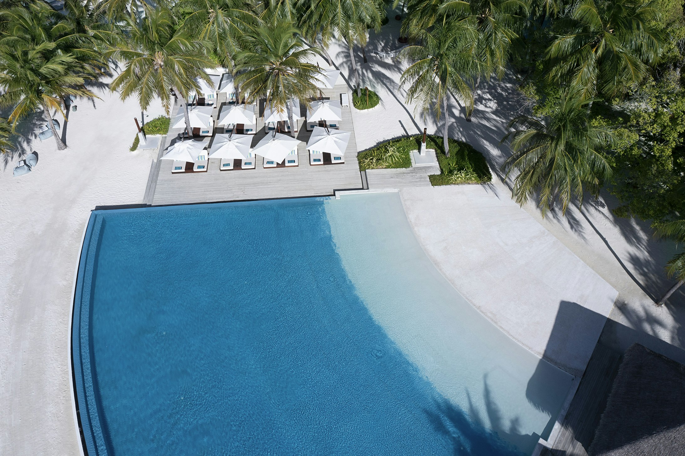 Velassaru Maldives Pool