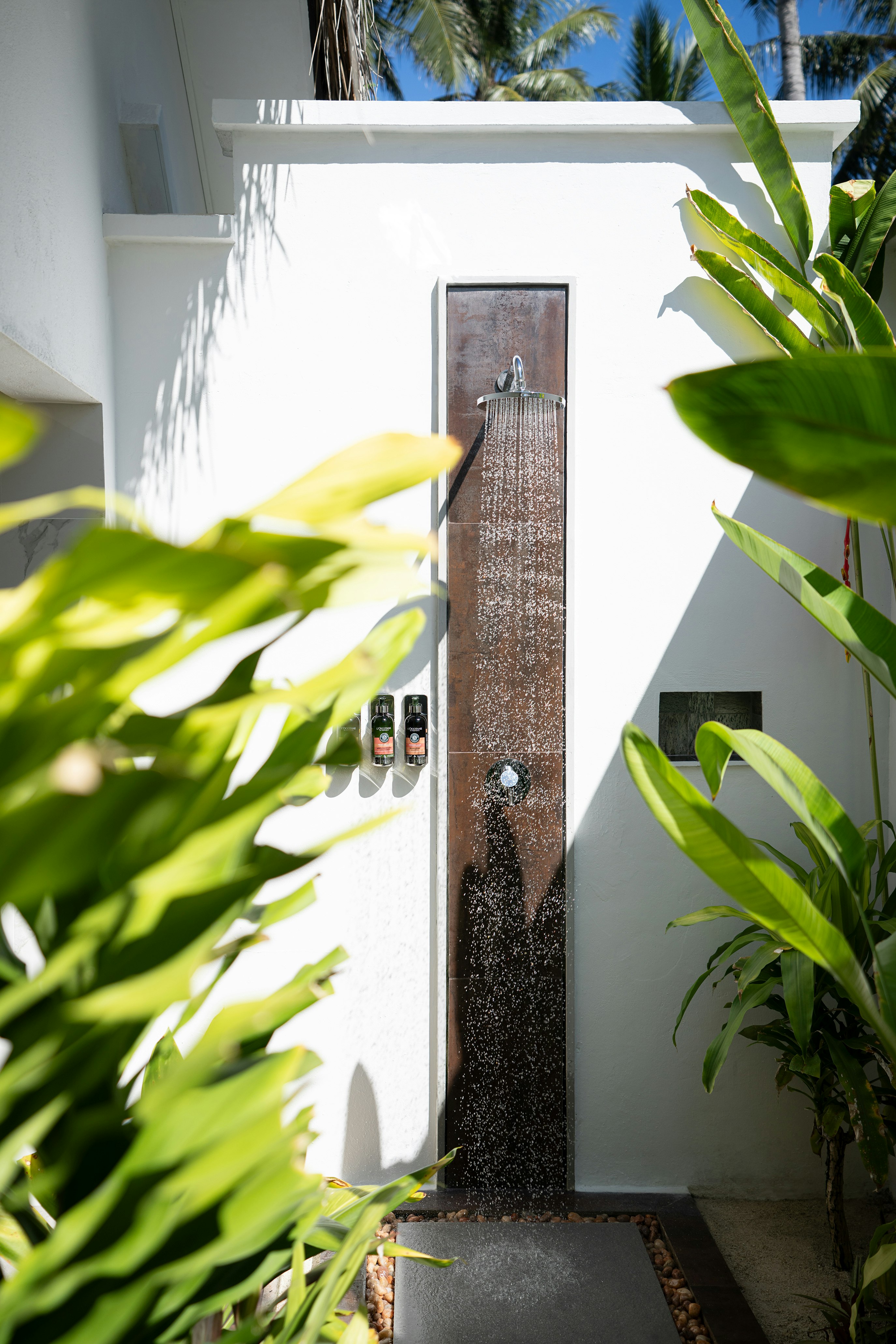 Two Bedroom Deluxe Villa - Outdoor Shower