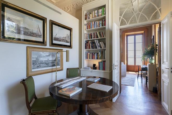 Royal King Suite
