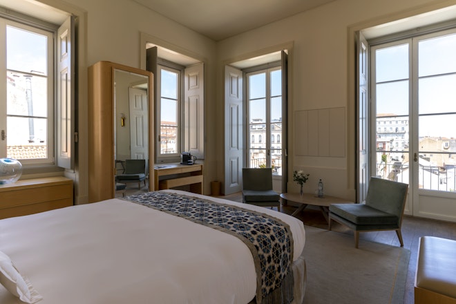 Superior River View Room