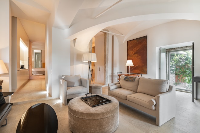Apartment 55