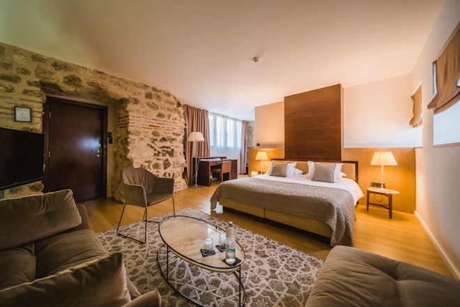 Junior Suite Whole Room