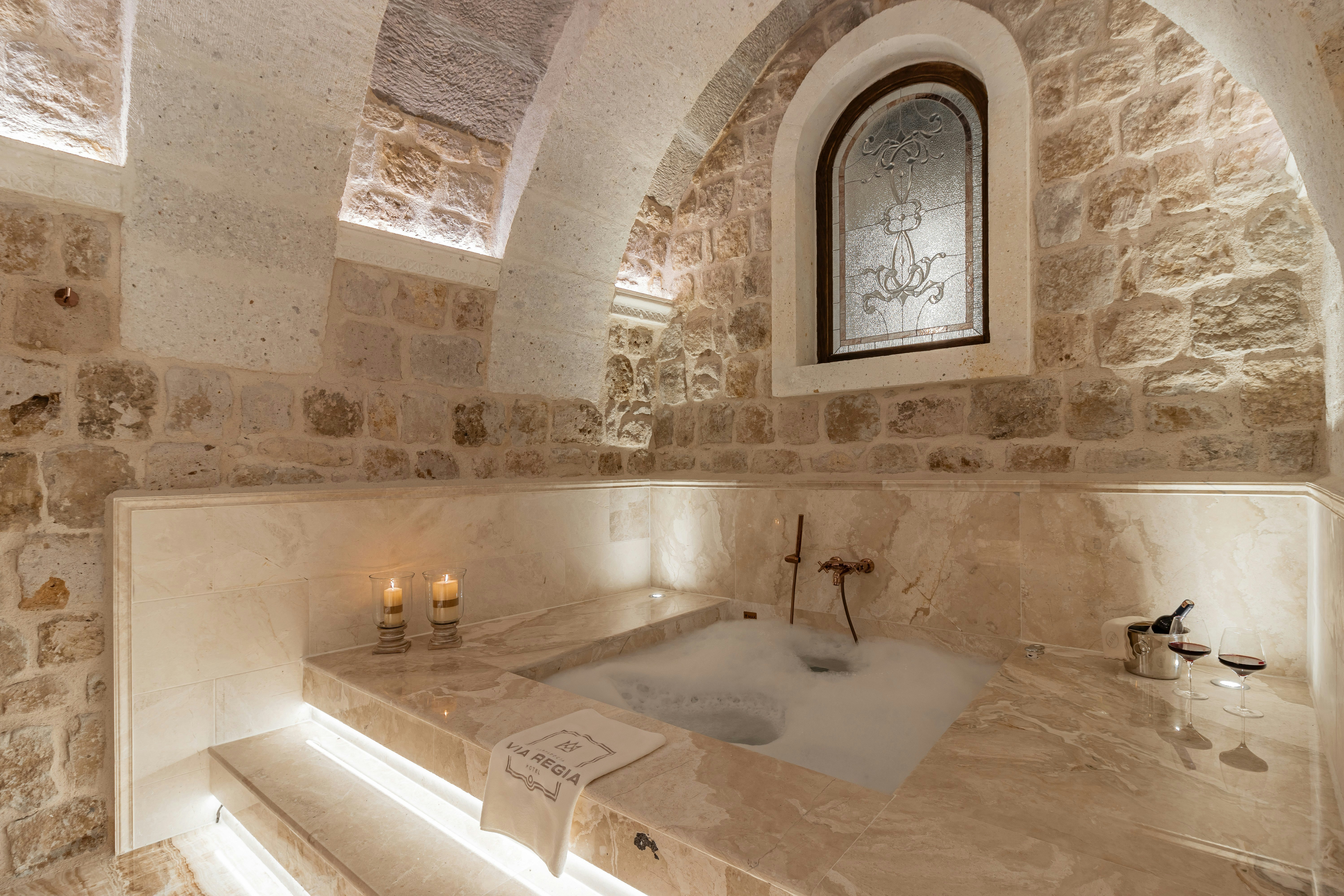 Heritage Luxury - Bathtub