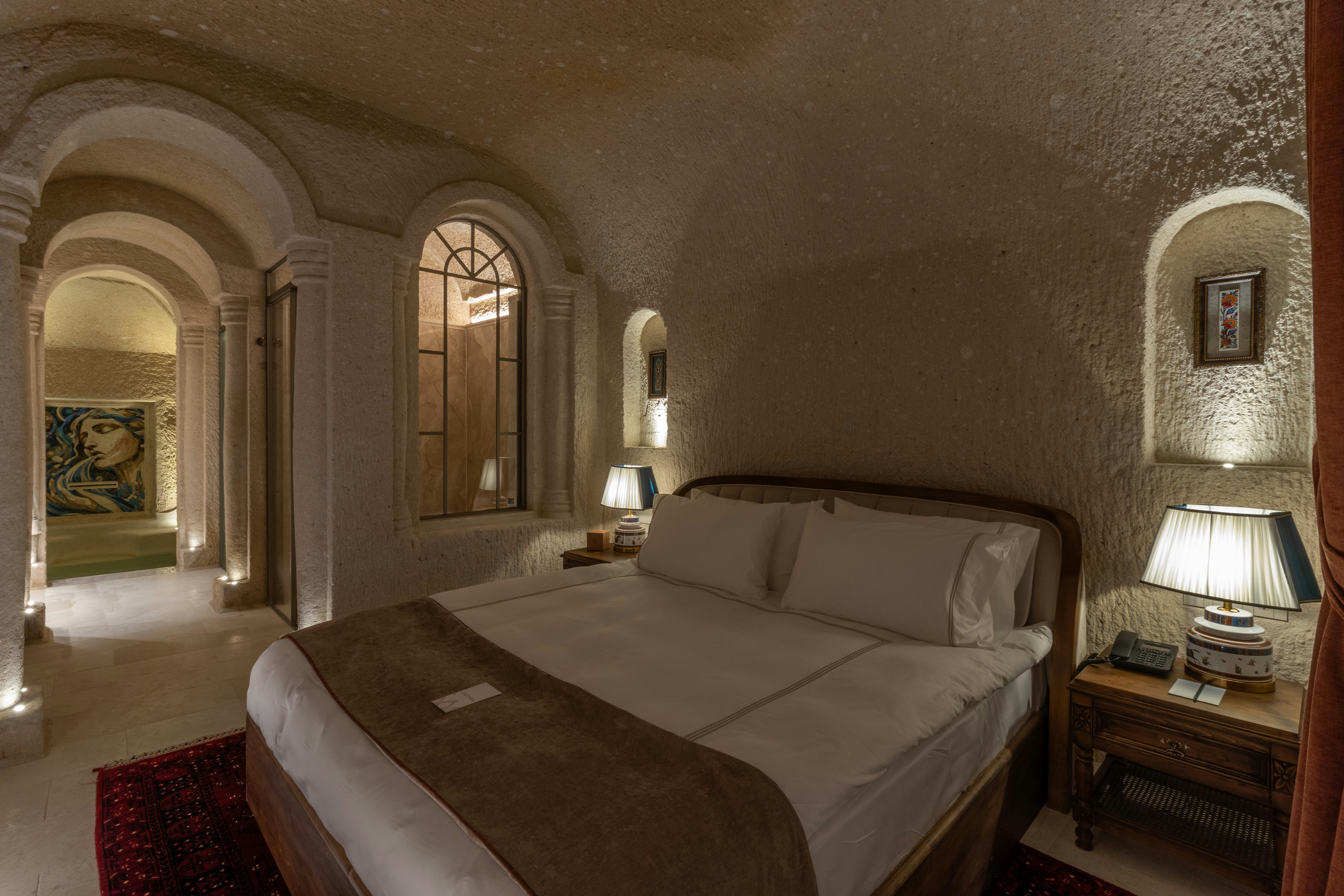 Natural Cave King Suite With Pool - Bedroom
