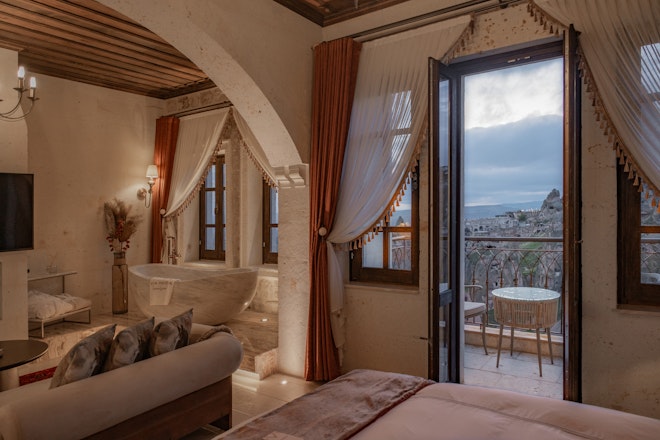 Stone Arched Honeymoon Suite - Bedroom