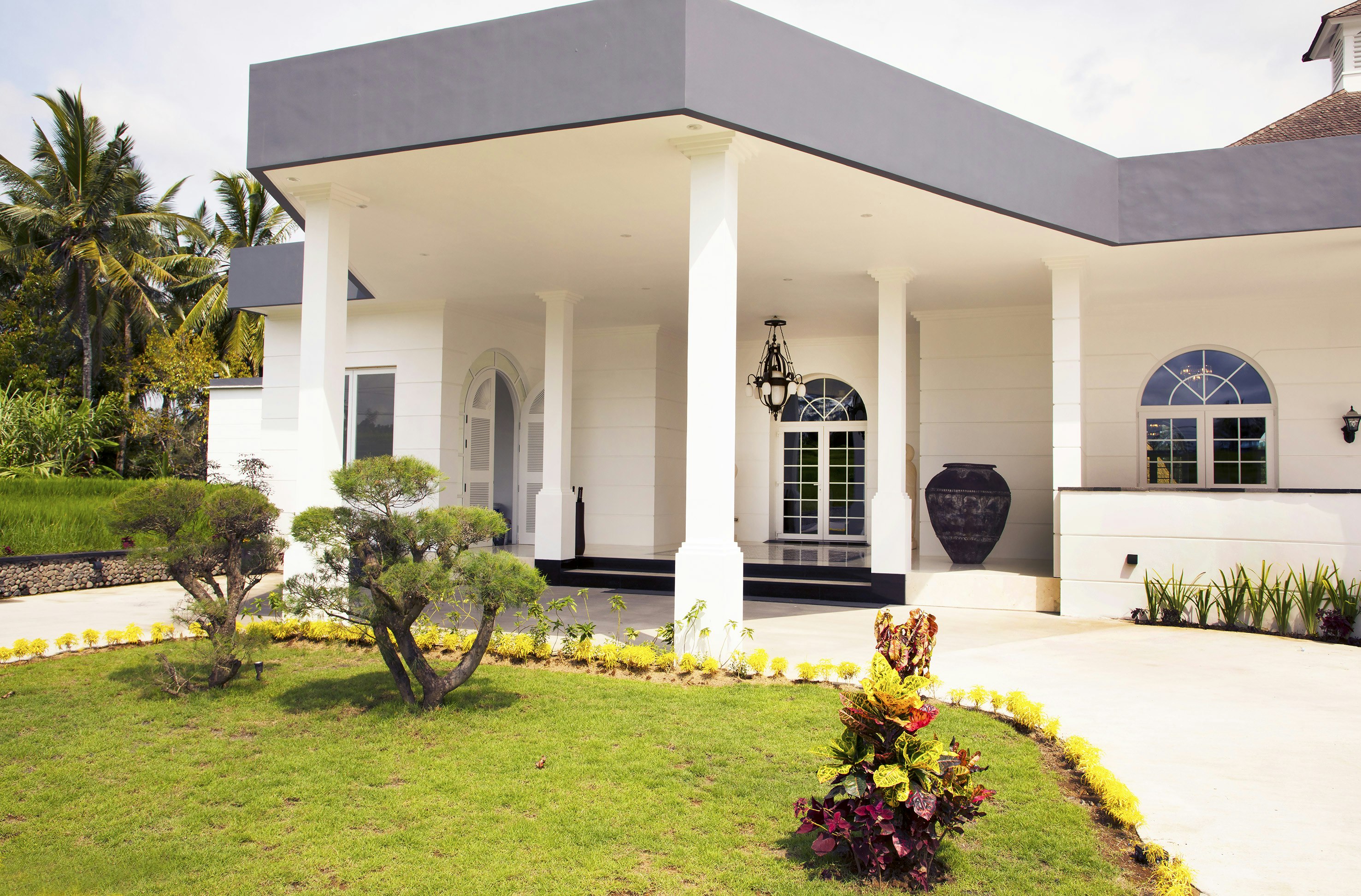 Aperitif Restaurant and Bar