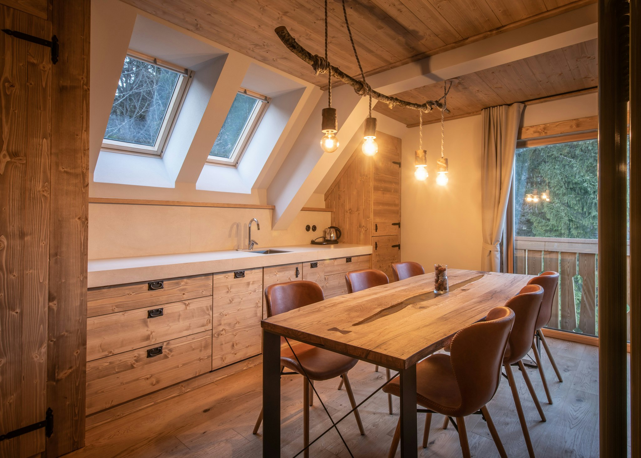 Corner Deluxe Apartment