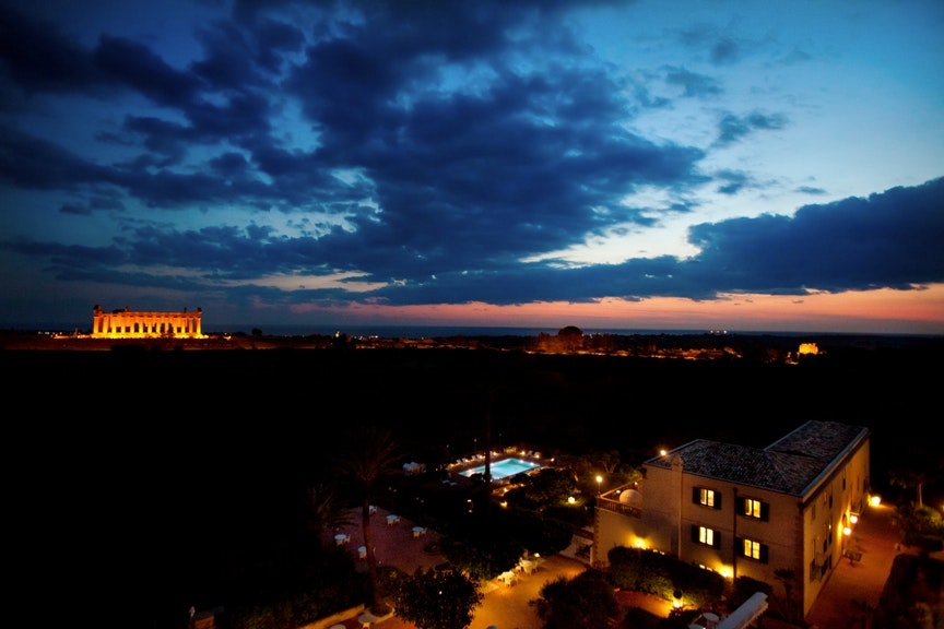 The Night View of the Valley and Villa