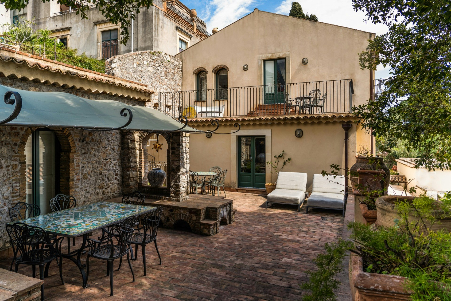 Teatro Greco Historic House