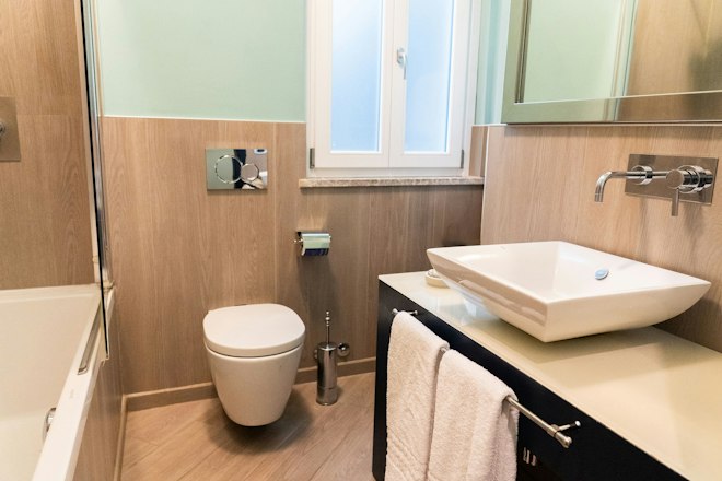 Family Apartment - Bathroom