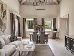 Grand Suite - Living Room