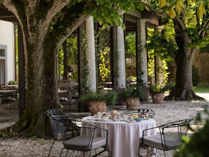 Outdoor Breakfast - Antica Casina di Caccia Restaurant