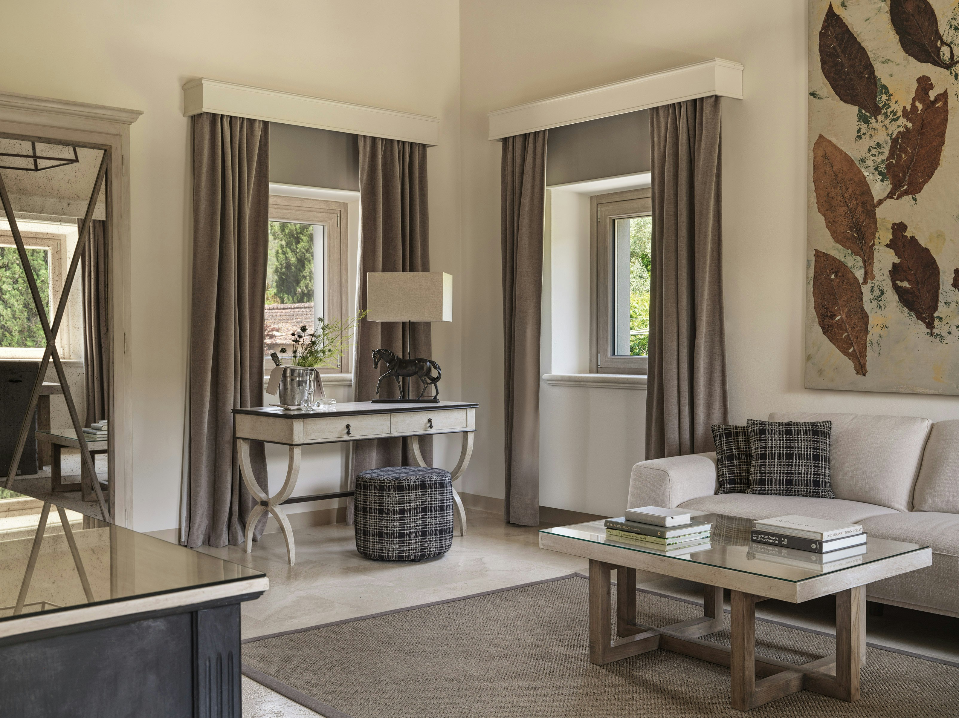 Living Room - Grand Suite