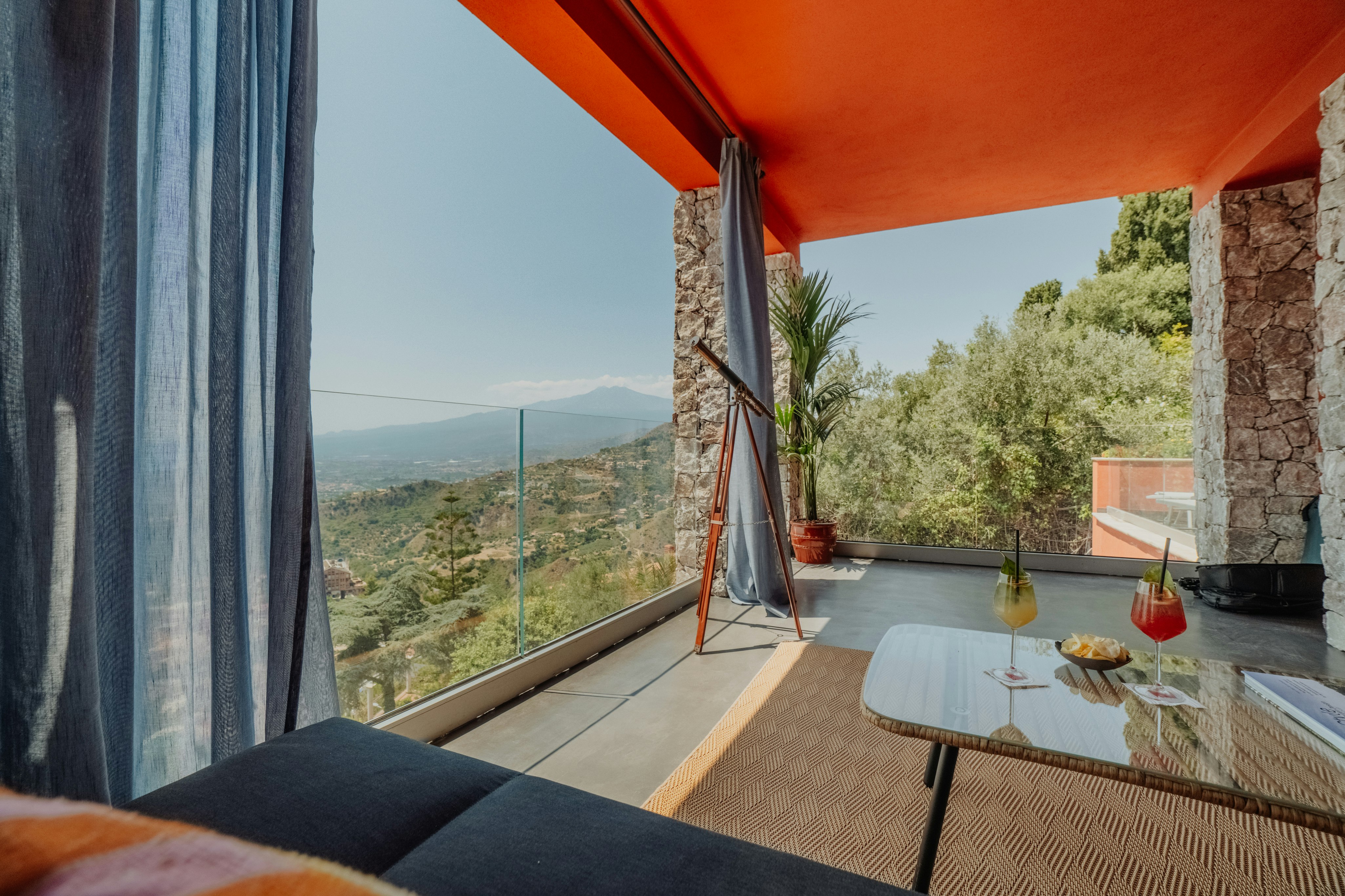 Prestige with private pool