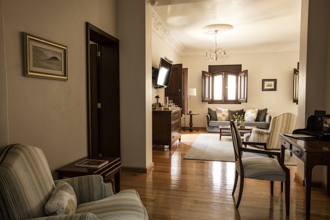 Master Suite - Living Area