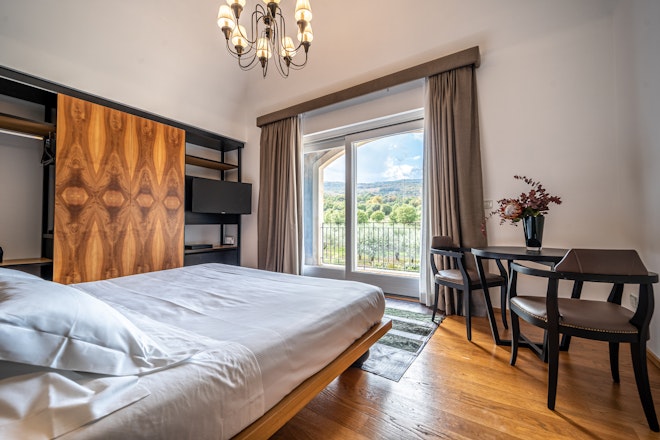 Suite - Bedroom