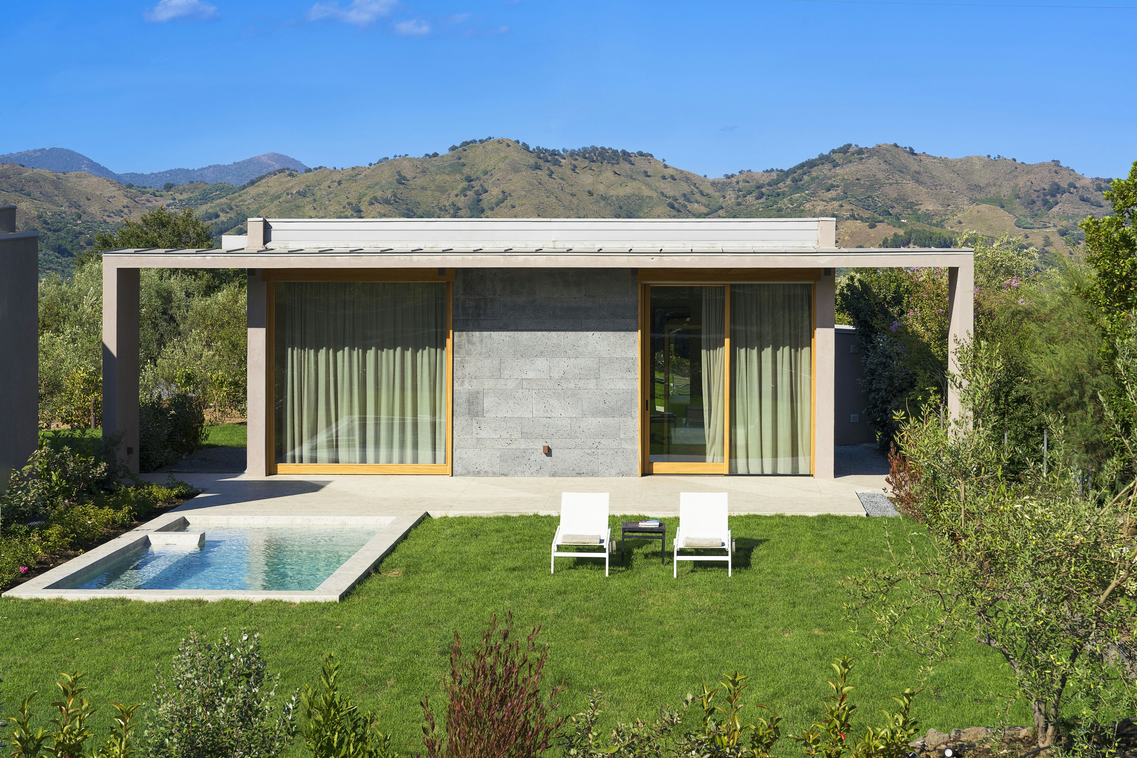 Lodge Spa - Exterior