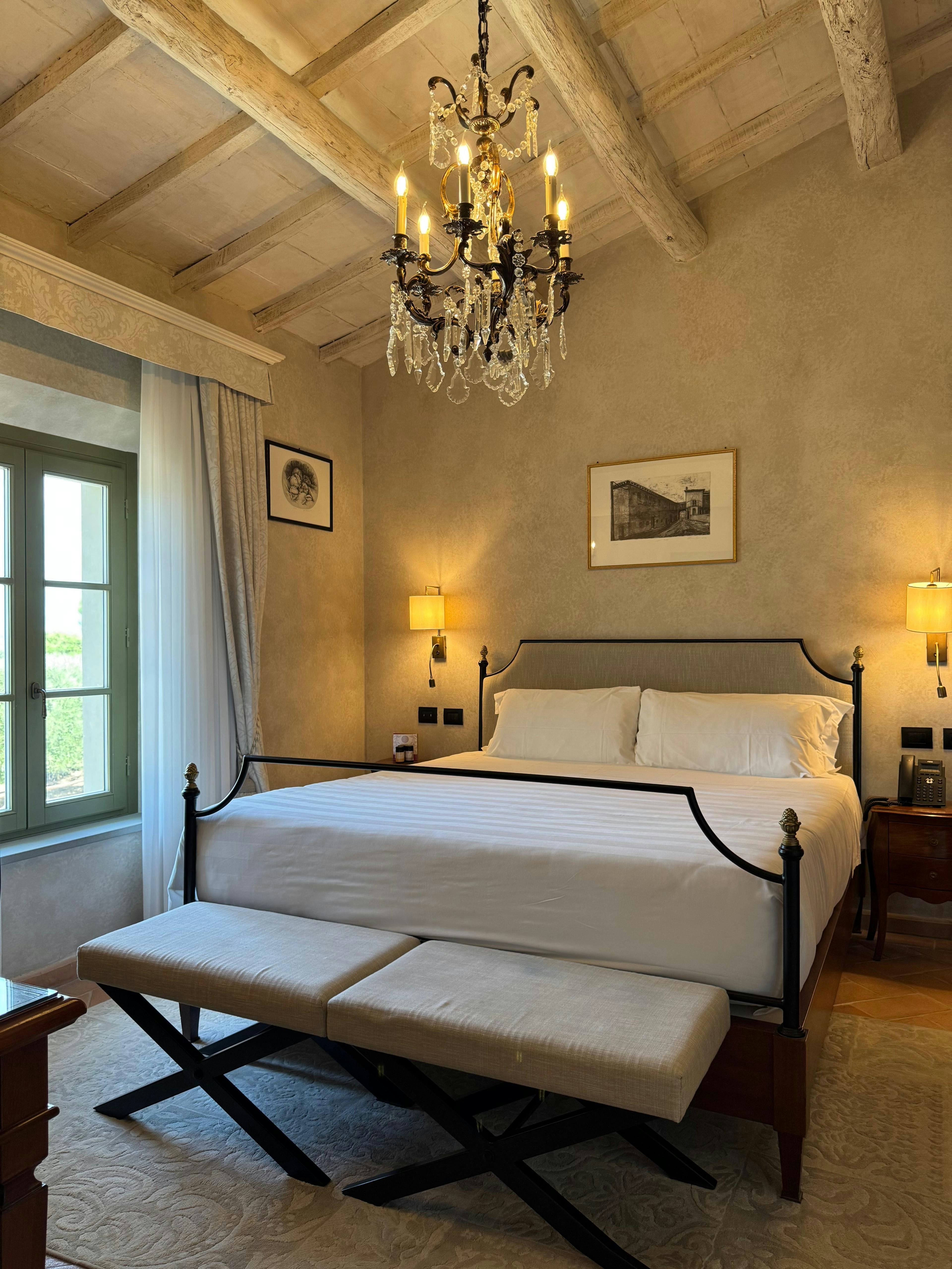 Classic Room - Bedroom