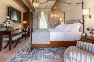 Pool Junior Suite - Bedroom