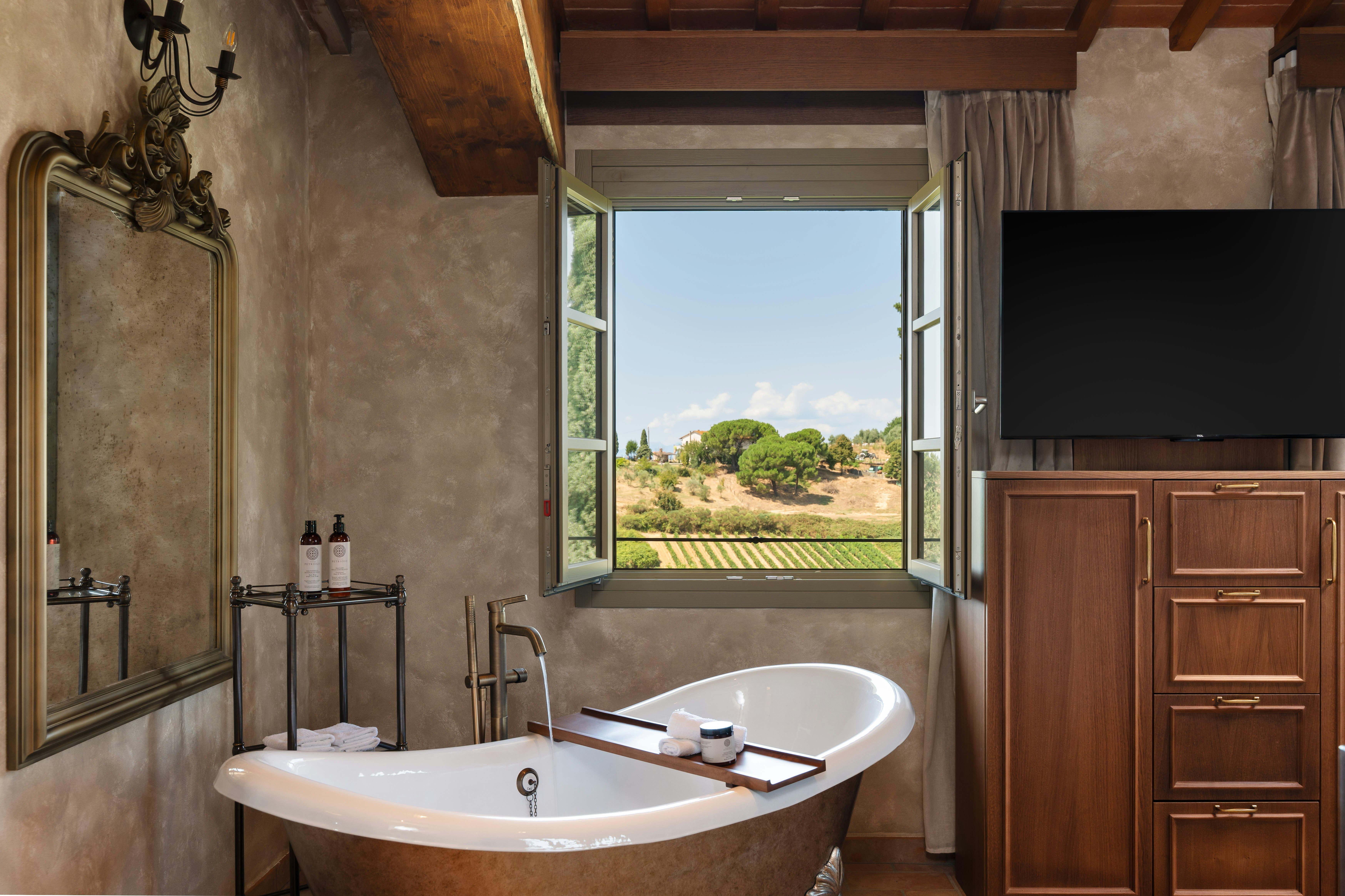 Castelforno Private Apartment Suite with Terrace - Bathroom