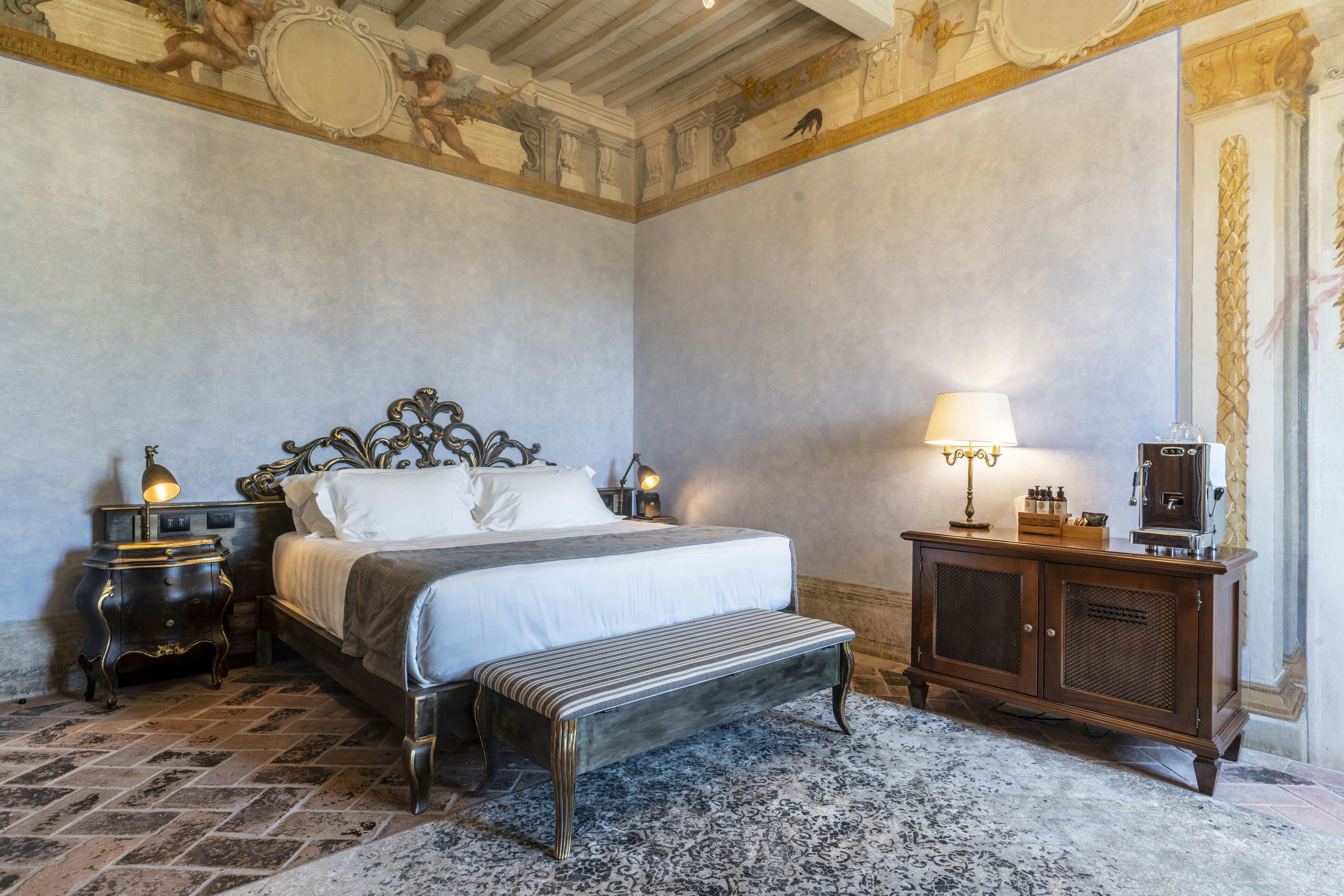 Master Suite Alessandri - Bedroom