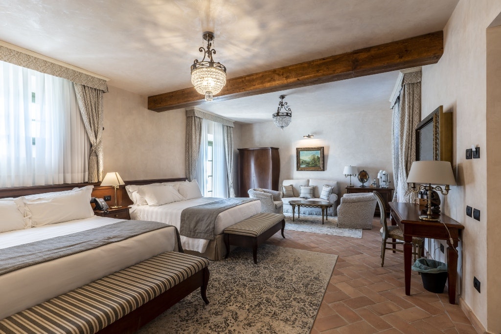 Master Suite Giardino Fiorito - Bedroom