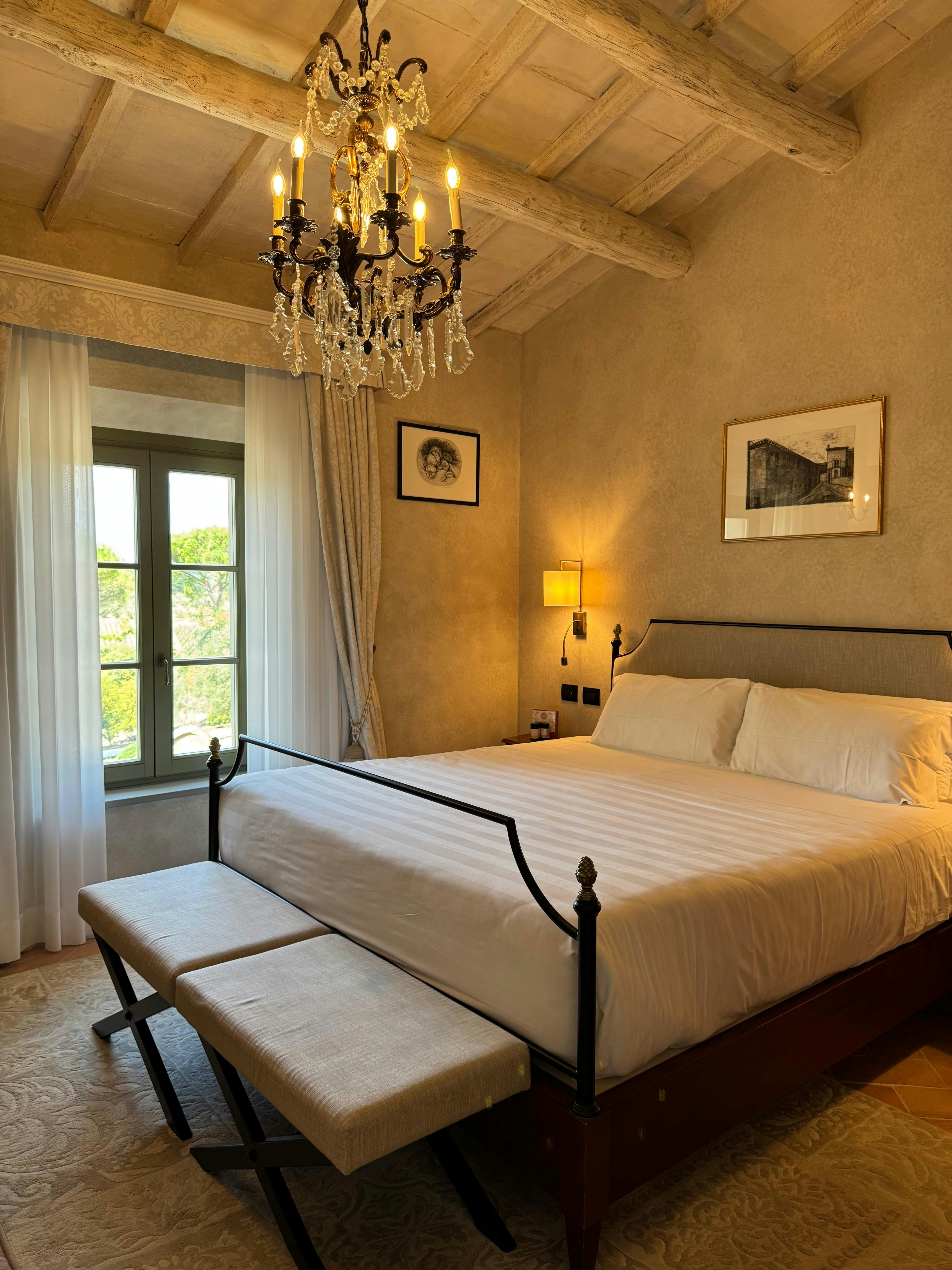 Classic Room - Bedroom