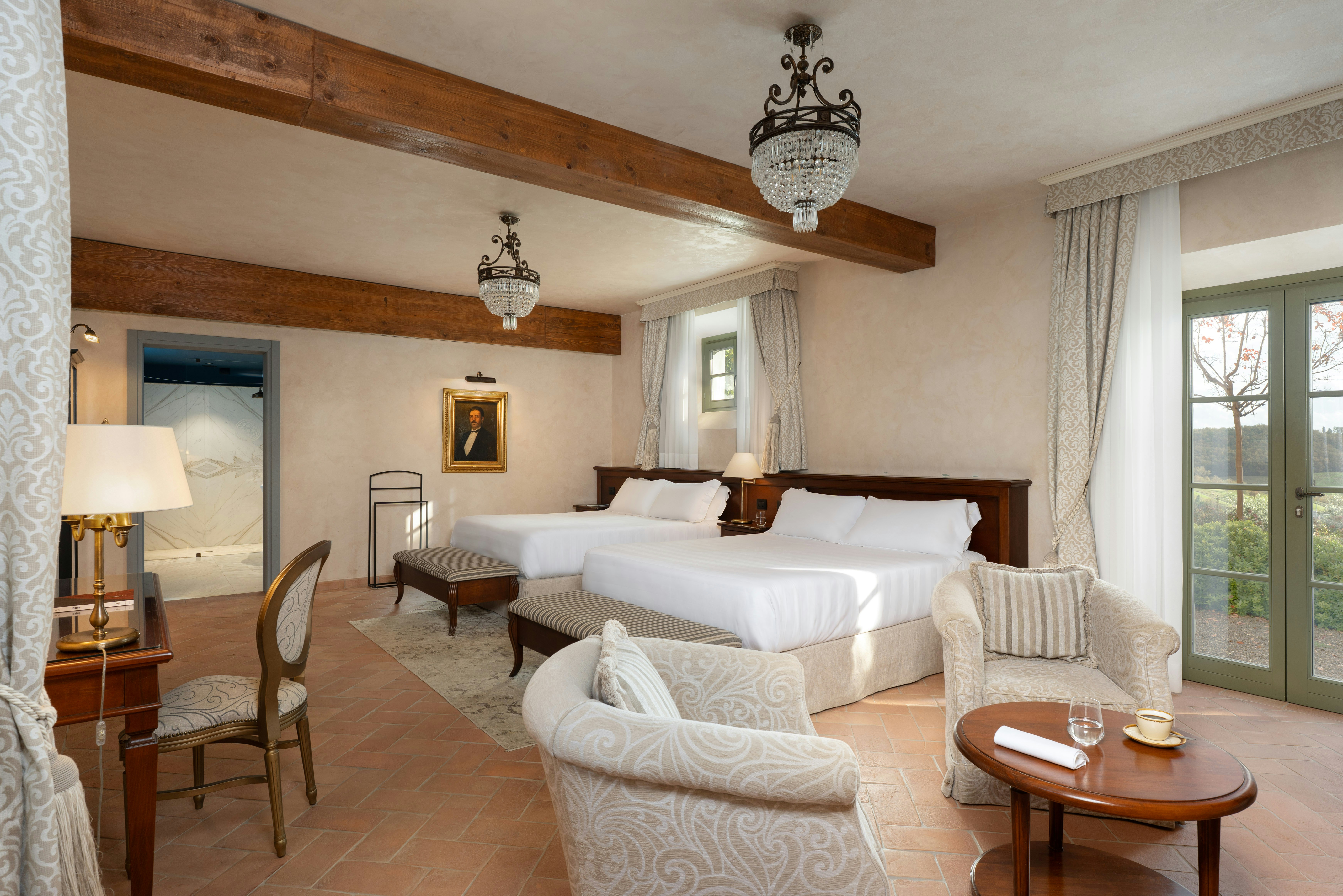 Pool Family Suite - Bedroom