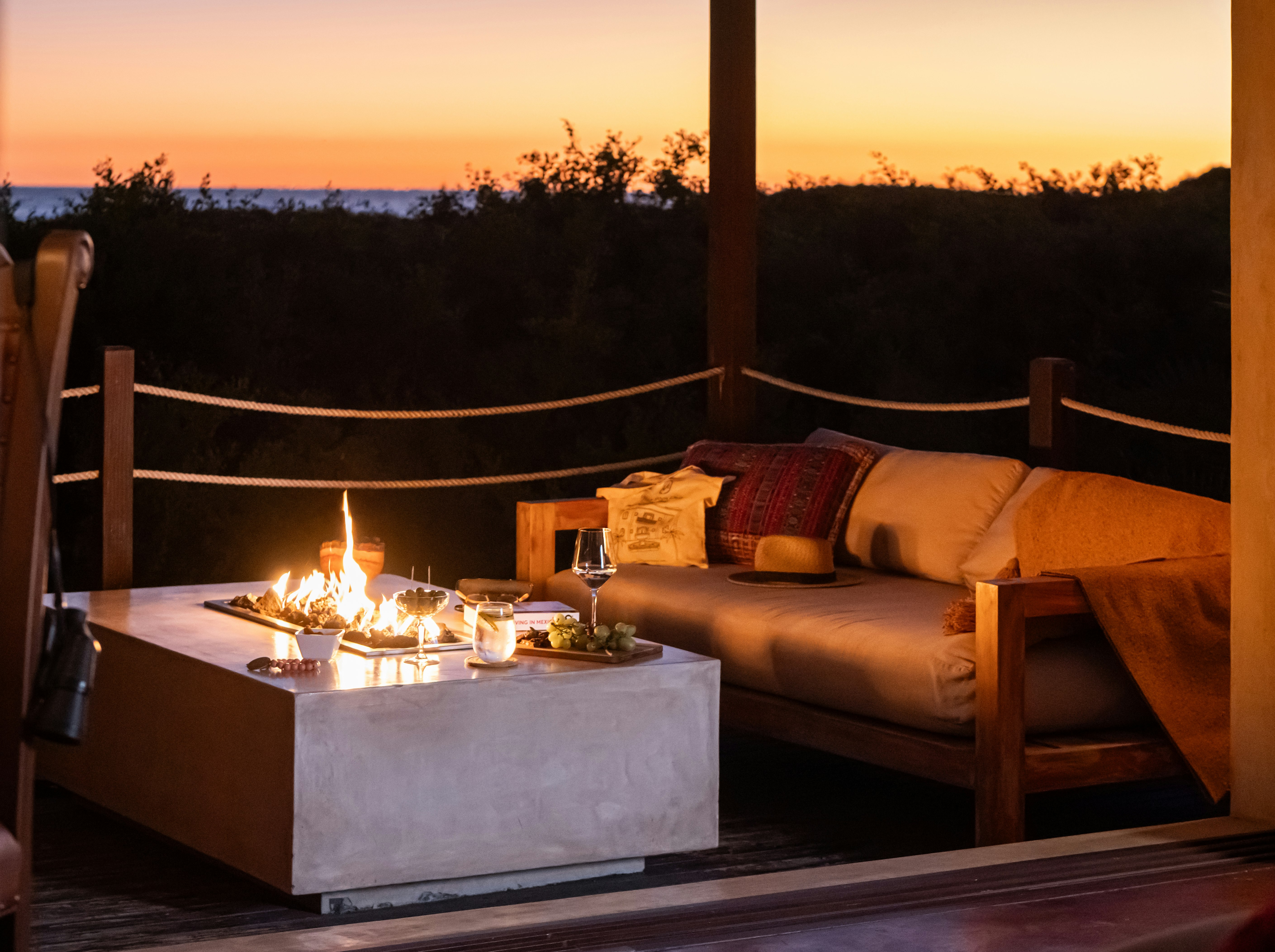 Beach View Bungalow King