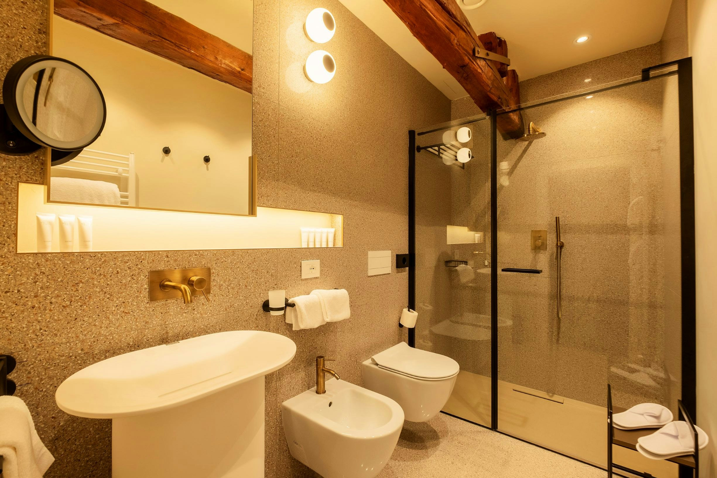 Classic Room Bathroom