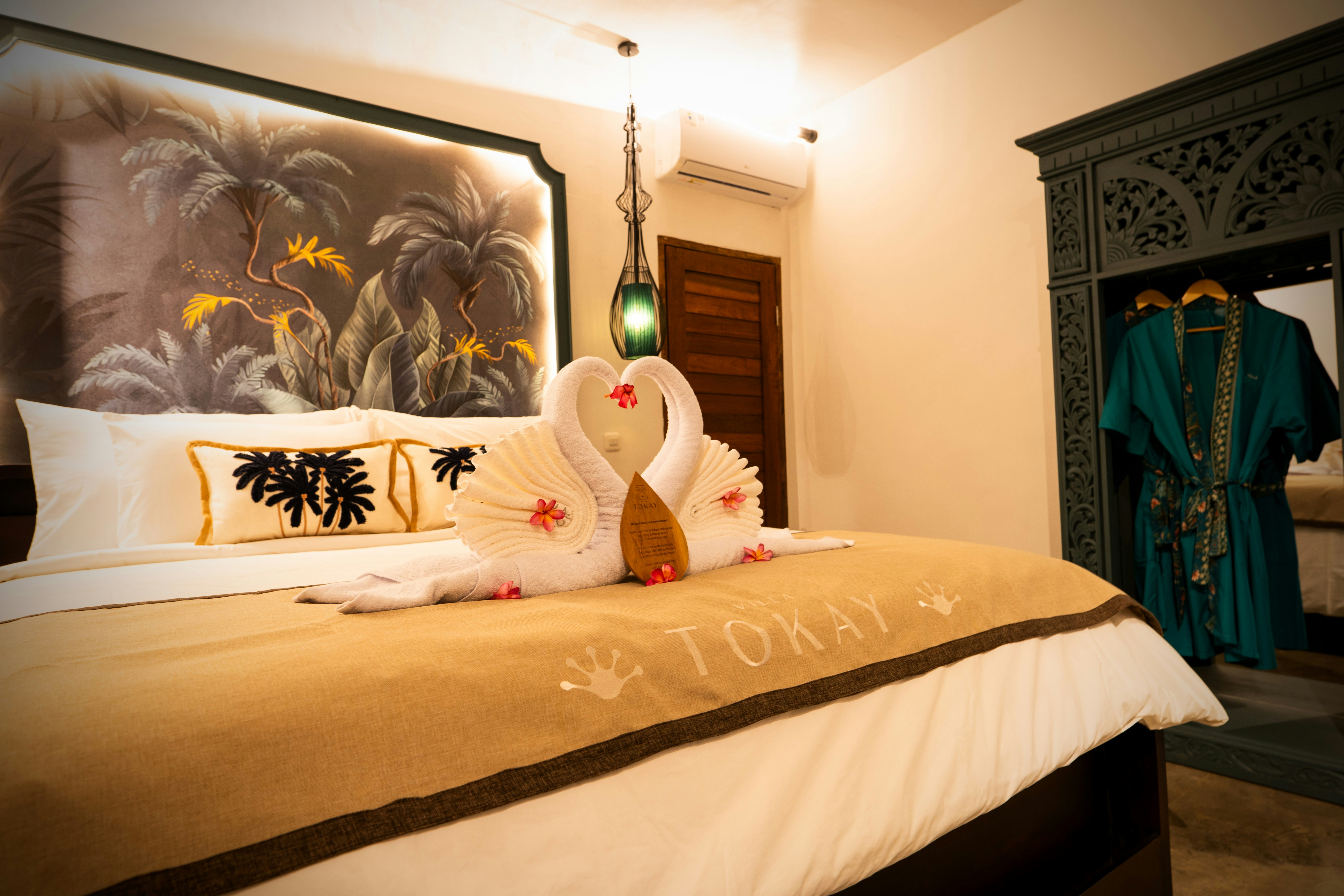 The Sunset - Bedroom