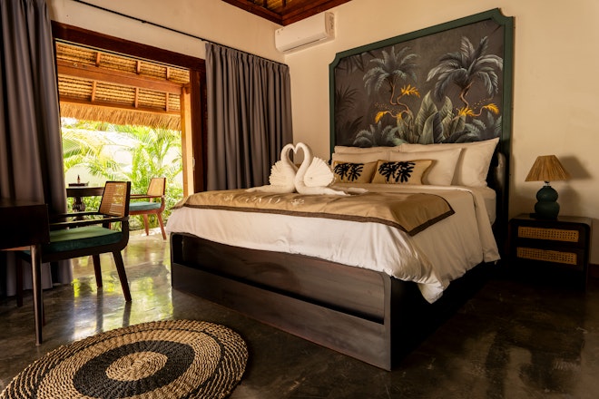 The Wave - Bedroom