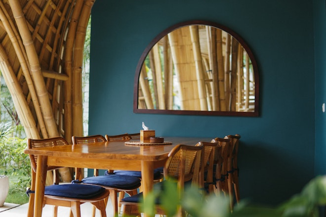 The Swell - Dining Area