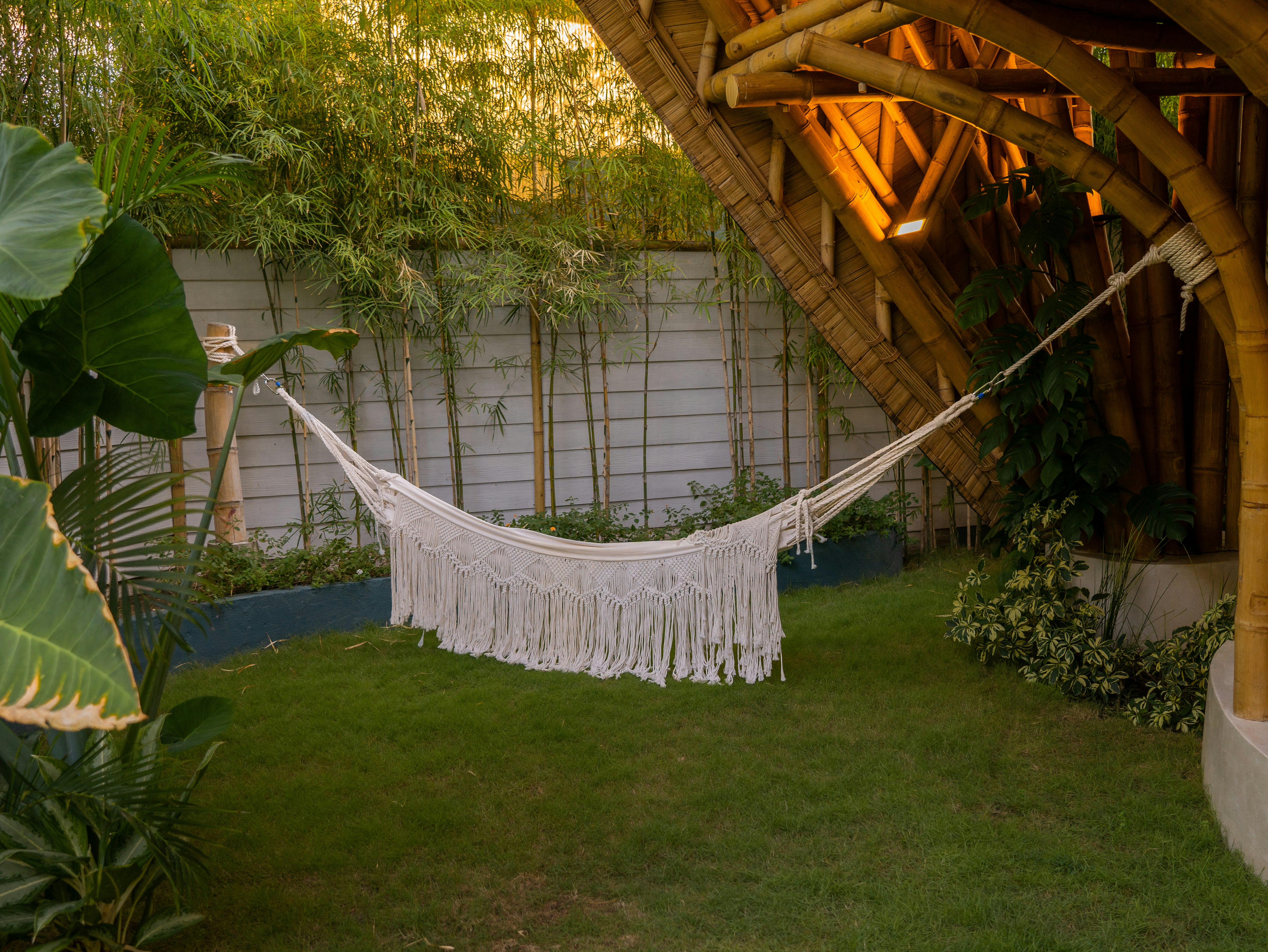 The Leaf - Garden & Hammock