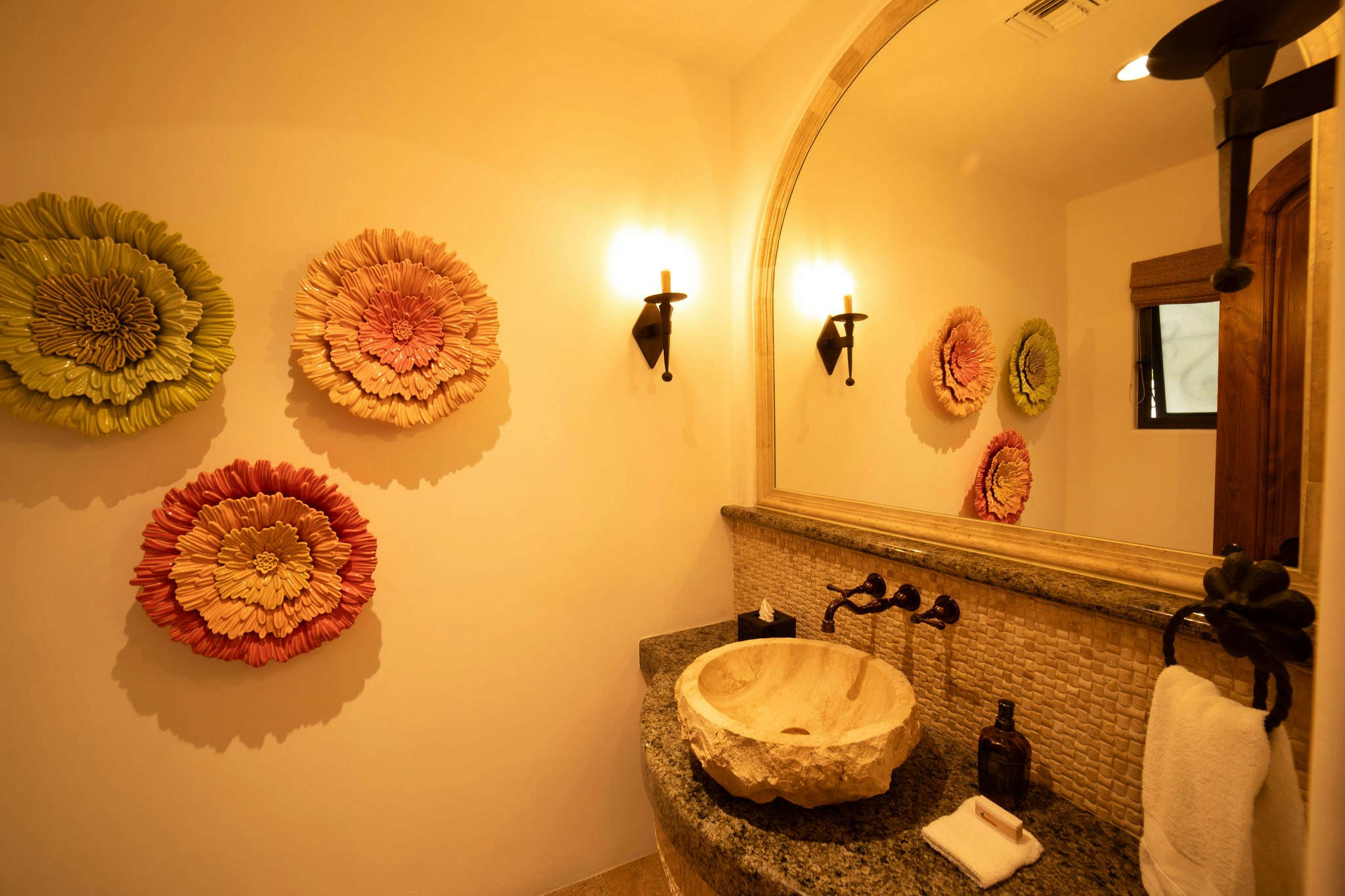 Cielos 77 - Powder Bathroom