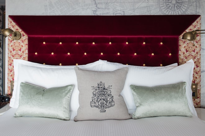 Deluxe Studio - Room Details