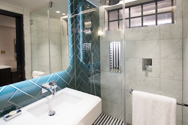 Superior Room - Bathroom