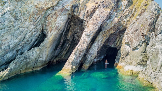 Activities - Paddleboarding