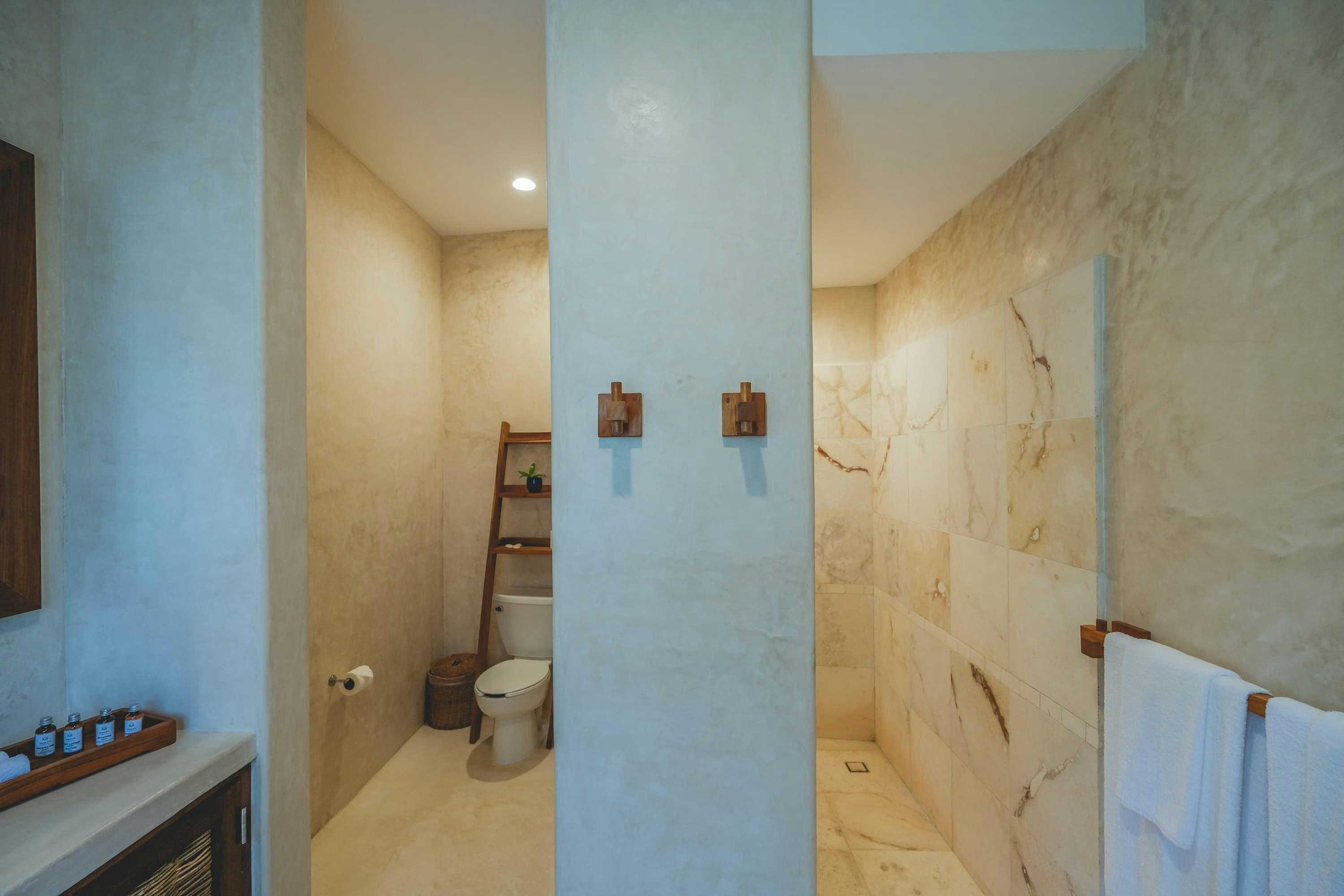 Family Two Bedroom Suite - Bathroom