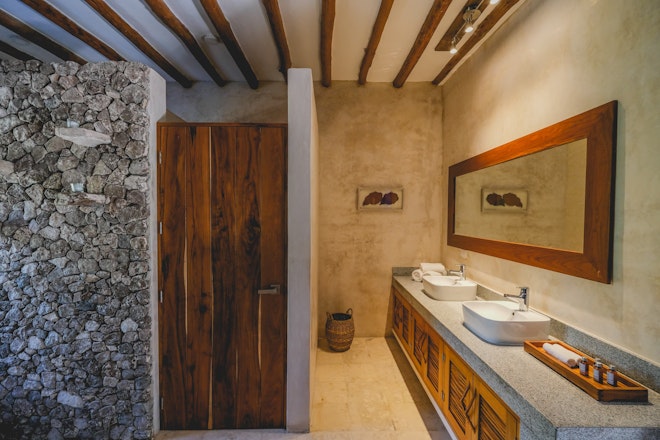 Master Villa with Plunge Pool - Bathroom