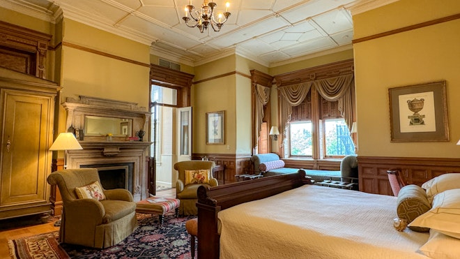 Mansion Room