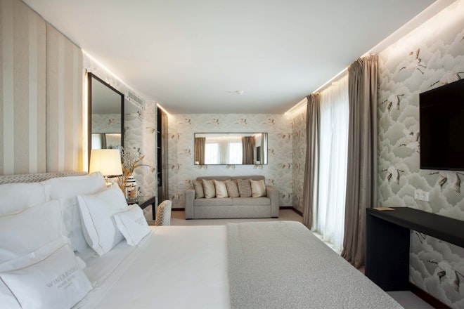 Deluxe Junior Suite