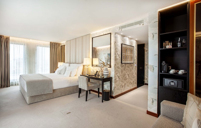 Deluxe Junior Suite