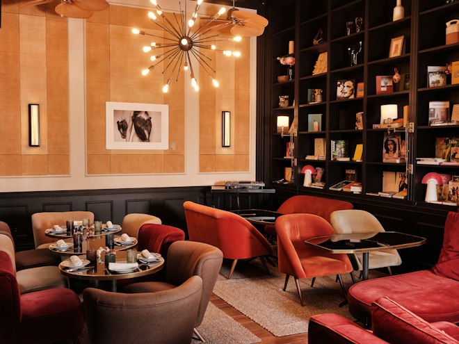 Contraban Restaurant