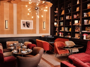 Contraban Restaurant