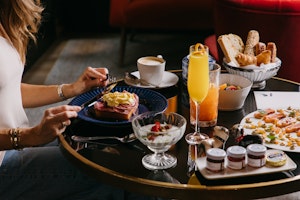 Contraban Restaurant