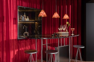 Club Suite - Bar Area