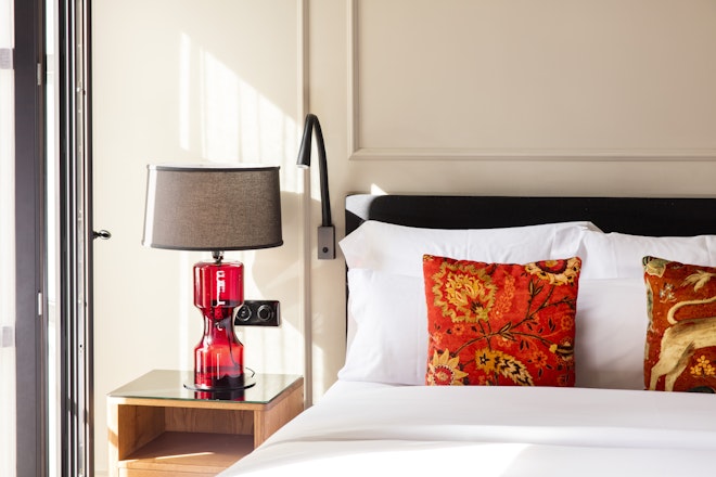 Large Room - Bedroom